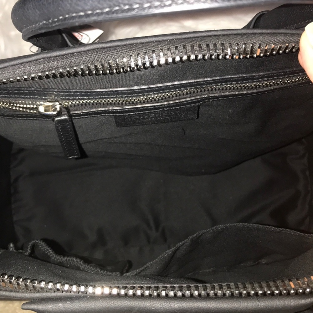 🖤 GIVENCHY Medium Antigona Bag - Picture 6 of 6